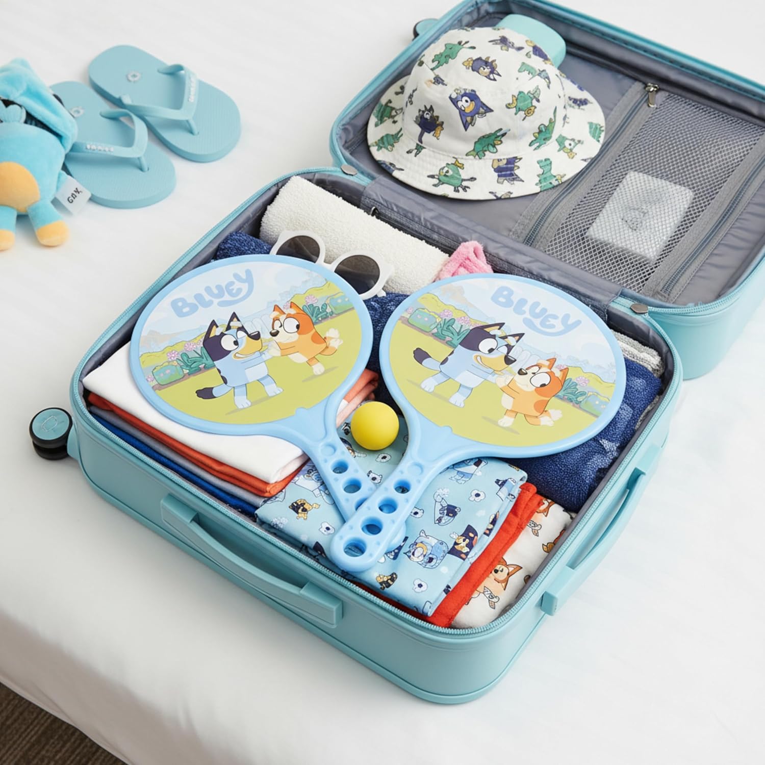 Toyland® 37cm (15”) Bluey Beach Bat & Ball Set - Includes 2 Bats & 1 Soft Ball - Outdoor Toys & Games - Fun Travel Accessories - Image 2