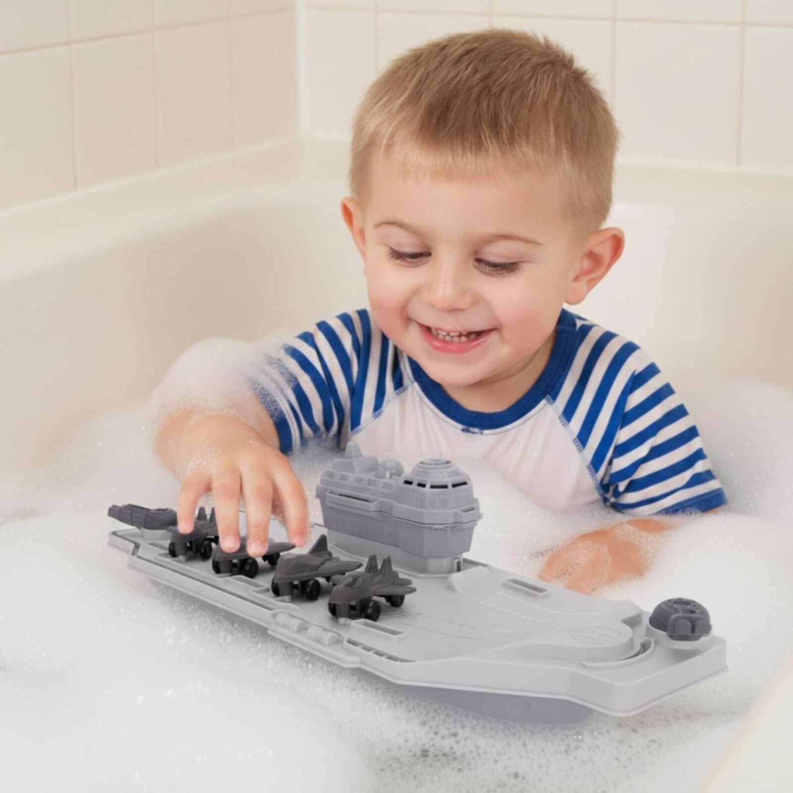 Toyland® Aircraft Carrier Toy Military Playset With 4 Detachable Fighter Jets - Grey Naval Warship Floating Water Toy - Pool & Bathtime Boat Toys - Age 3 Years+ - Image 9