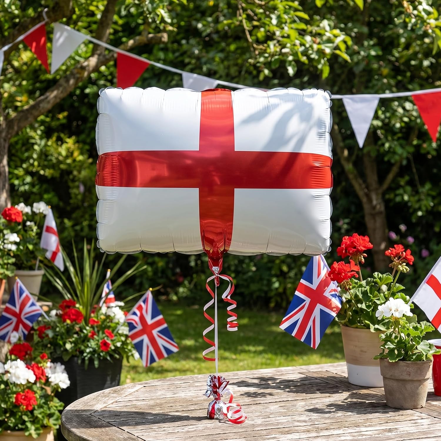 Toyland® 55cm (22") Large St George England Flag Foil Balloon - Euro & World Cup Decorations - Image 5
