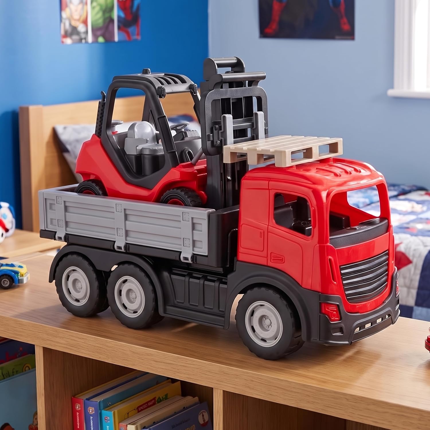 Toyland® 1:16 Scale Tipping Trailer With Mini Forklift Truck Playset - Image 4